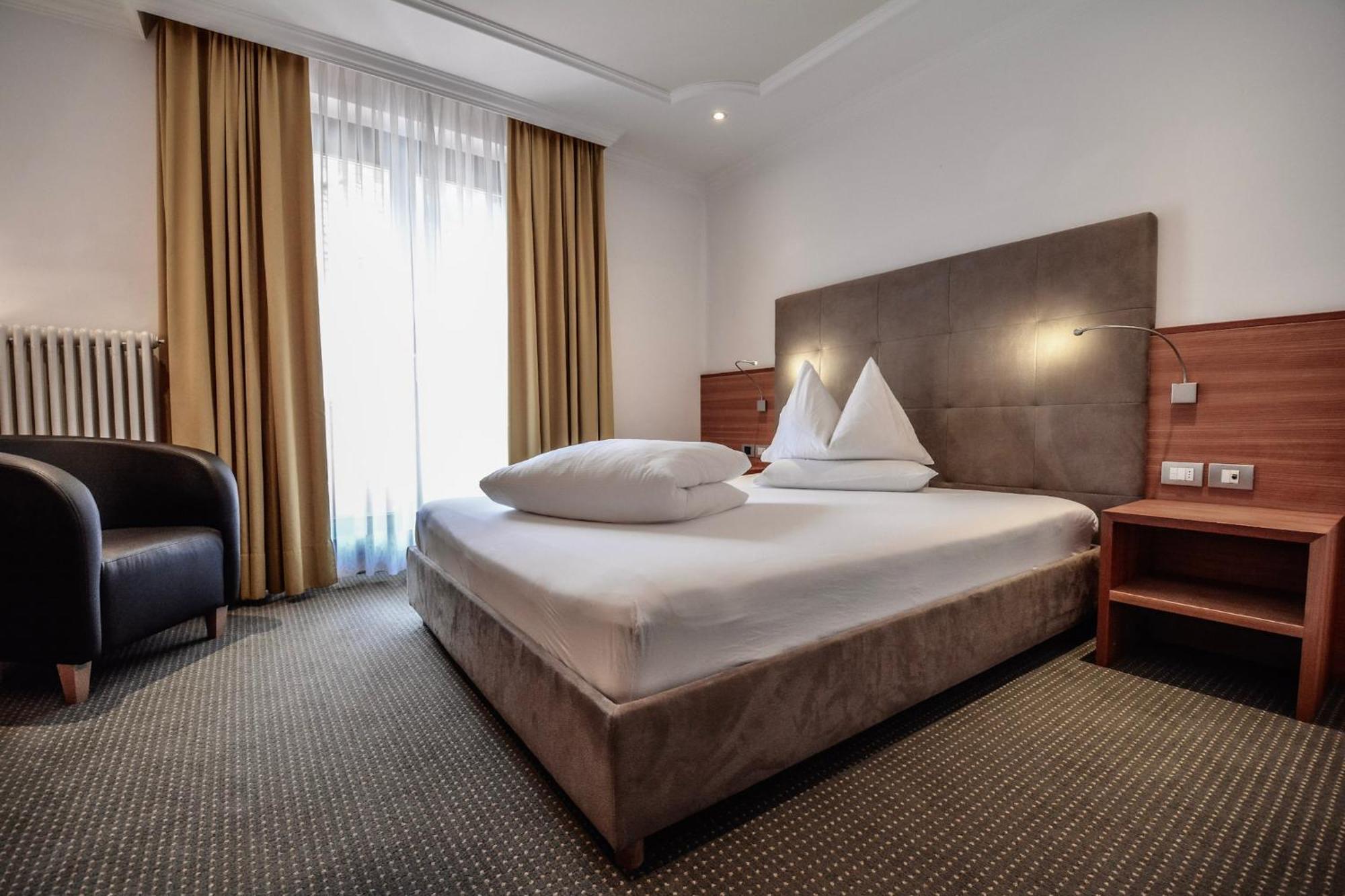 Superior Single Room,1589266917:JPEG